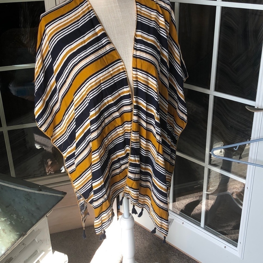 VLD Poncho‎ Cover-up